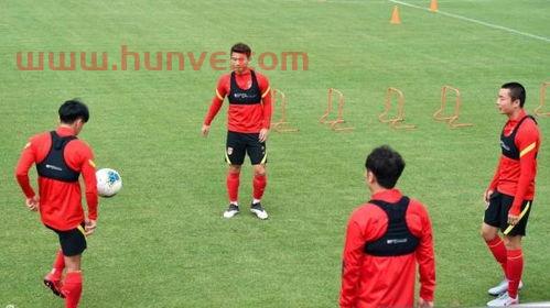 国足主场踢叙利亚球员视频(国足踢叙利亚?)