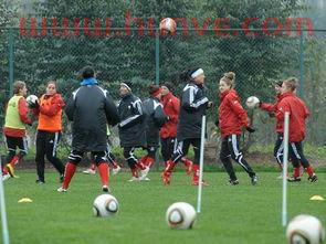 女足加拿大主教练名单(加拿大女足国家队)