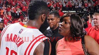 休斯顿的火箭队詹姆斯哈登(休斯顿火箭队选秀)