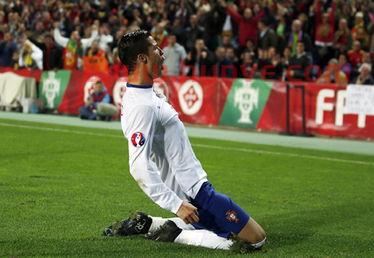 c罗在葡萄牙国家队的11大进球(c罗在葡萄牙国家队的11大进球了吗)